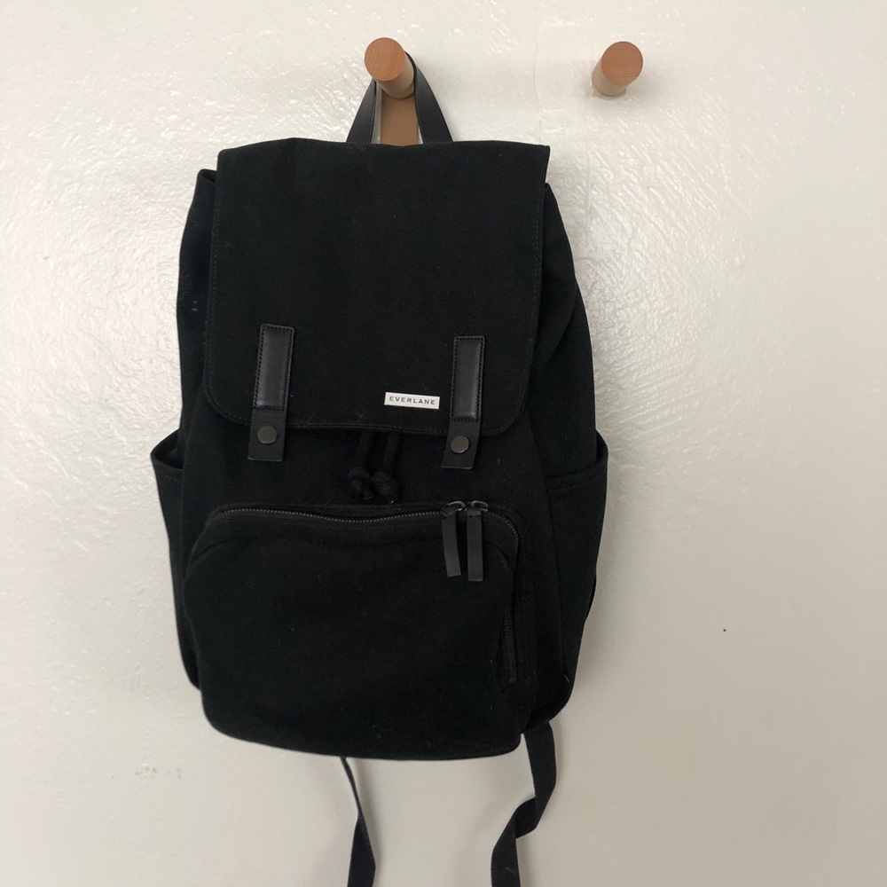 Everlane Backpack - Modern Snap Black